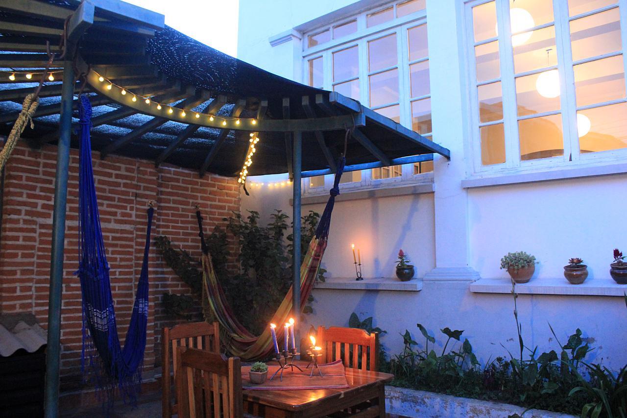 Hostel Casa Blanca Сукре Екстериор снимка